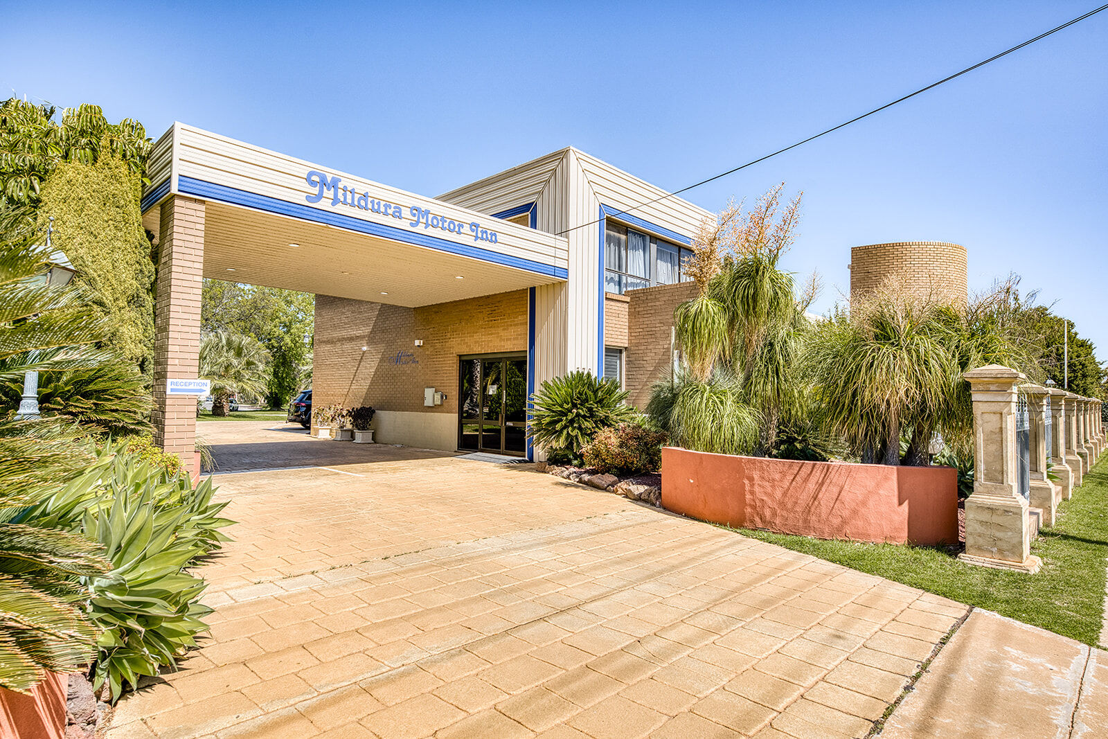 Main Entrance Mildura Motor Inn Reception