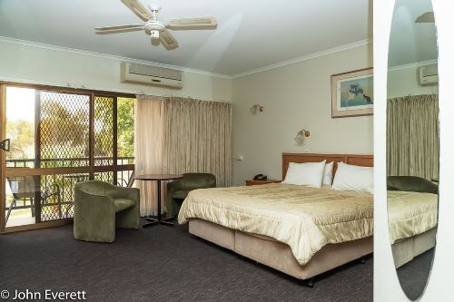 Deluxe Spa Room | Mildura Motor Inn