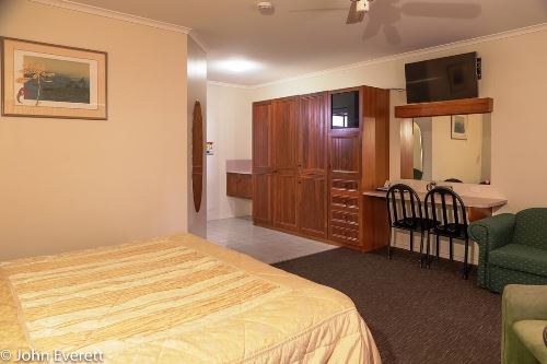 Deluxe Spa Room | Mildura Motor Inn