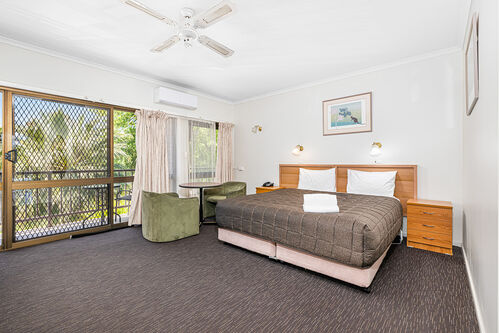 Standard King Room Standard King Room