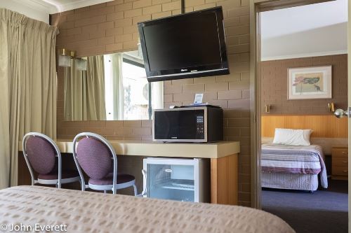 Standard Queen Room | Mildura Motor Inn