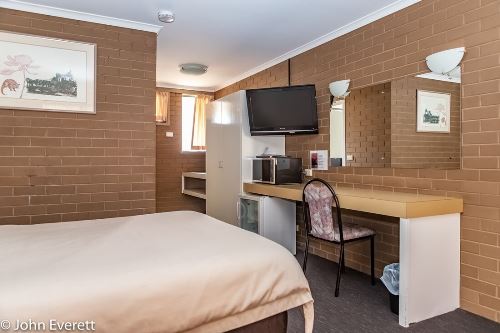 Standard Queen Room | Mildura Motor Inn